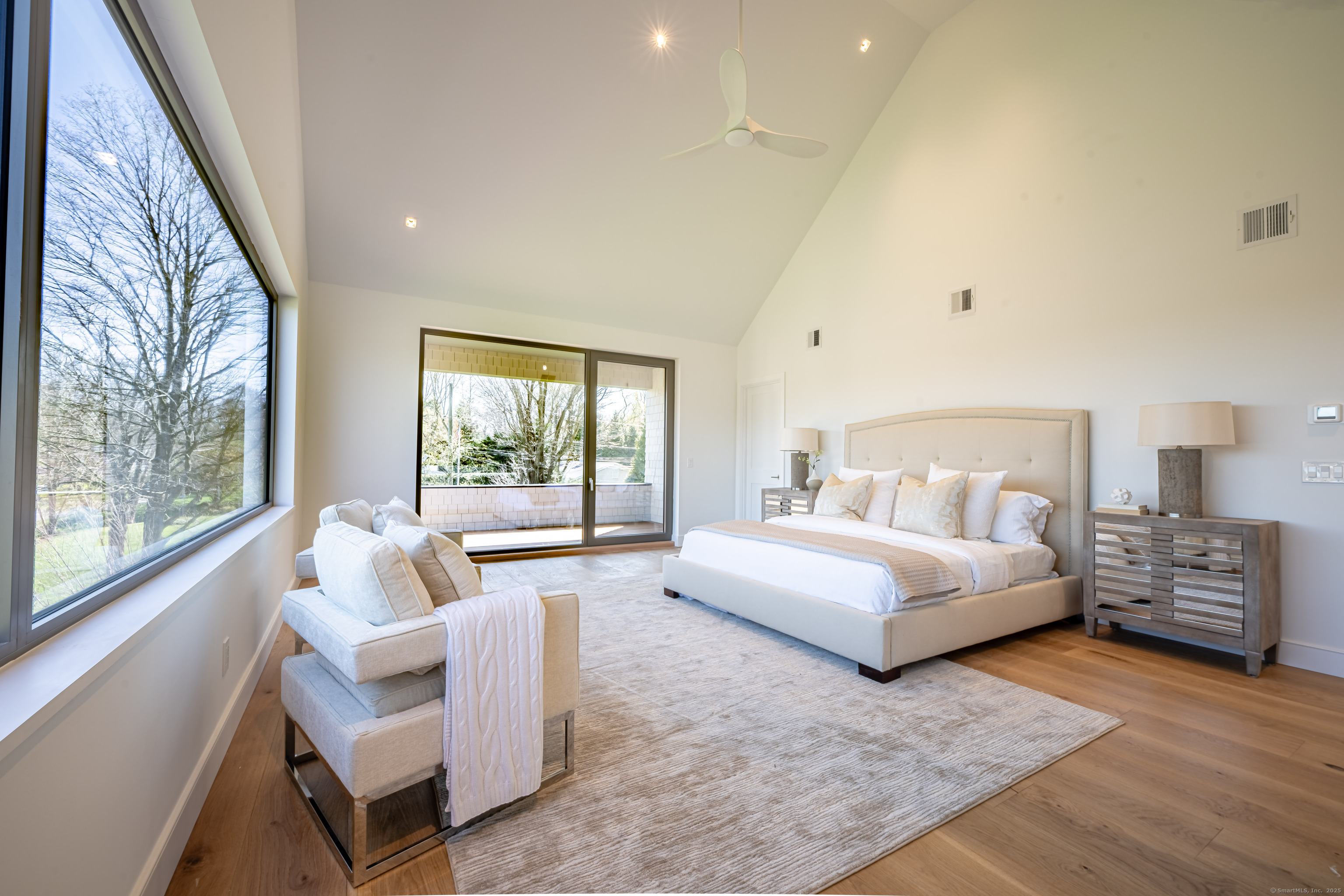 14 5 Mile River Road Darien, CT 06820 - Photo 12 of 17