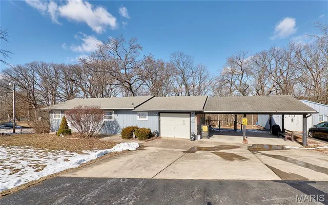 $290,000 | 119 Davis Road, Troy, MO 63379