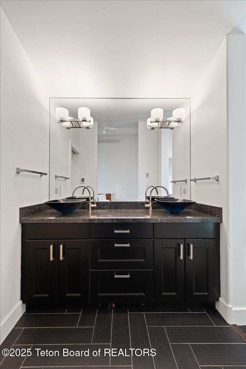 3230 West King Eider Road Jackson, WY 83001 - Photo 14 of 17 3230 W. King Eider