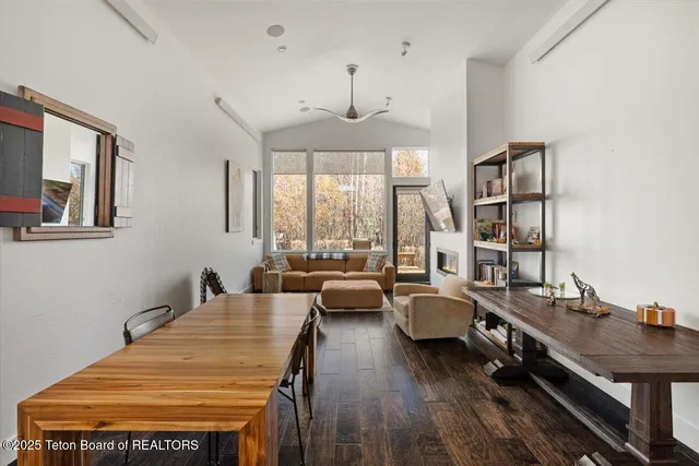 $2,200,000 | 3230 West King Eider Road, Jackson, WY 83001