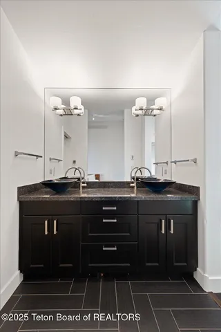 $2,200,000 | 3230 West King Eider Road, Jackson, WY 83001