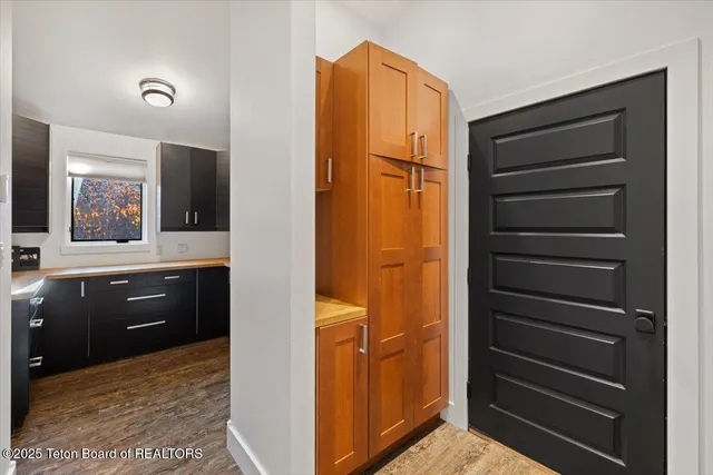 $2,200,000 | 3230 West King Eider Road, Jackson, WY 83001