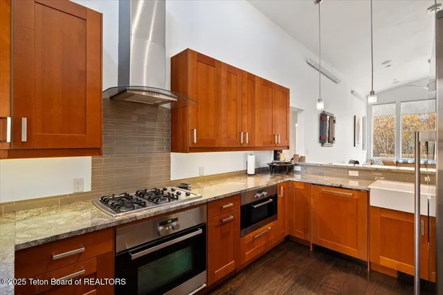 $2,200,000 | 3230 West King Eider Road, Jackson, WY 83001