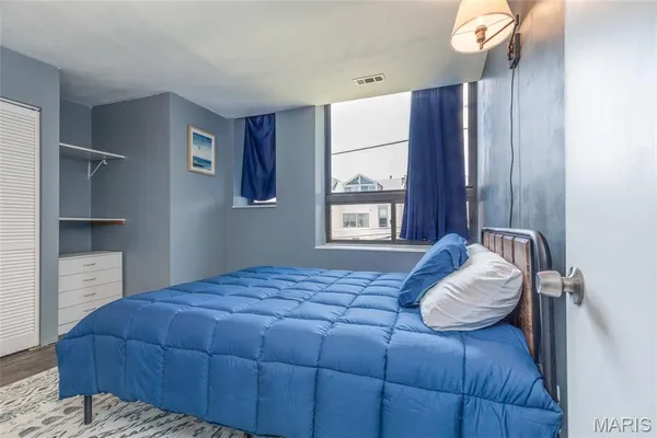 $139,900 | 1523 South 10th Street, Unit 212, St. Louis, MO 63104