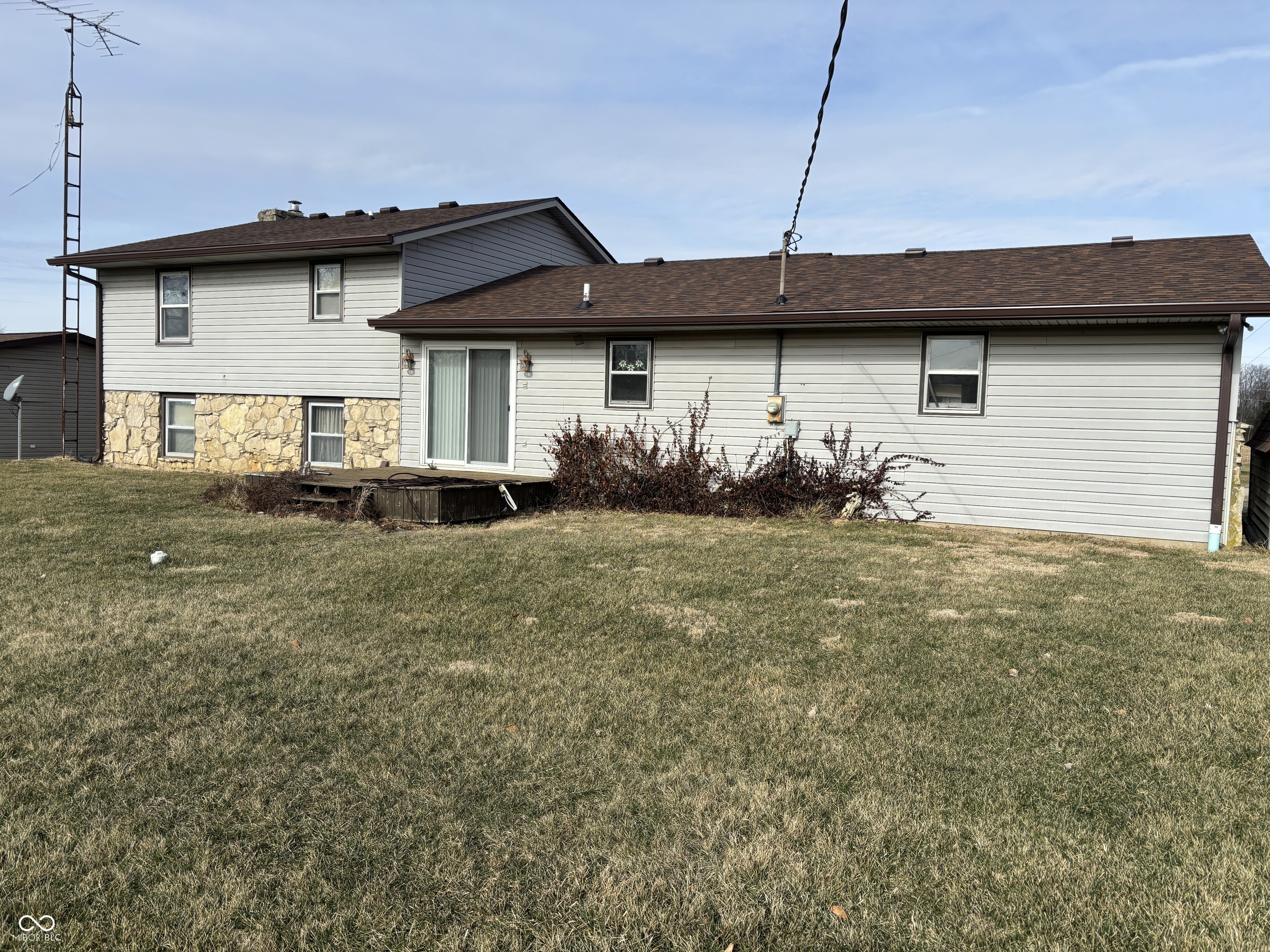 12143 East Oxford Road Columbus, IN 47203 - Photo 3 of 3