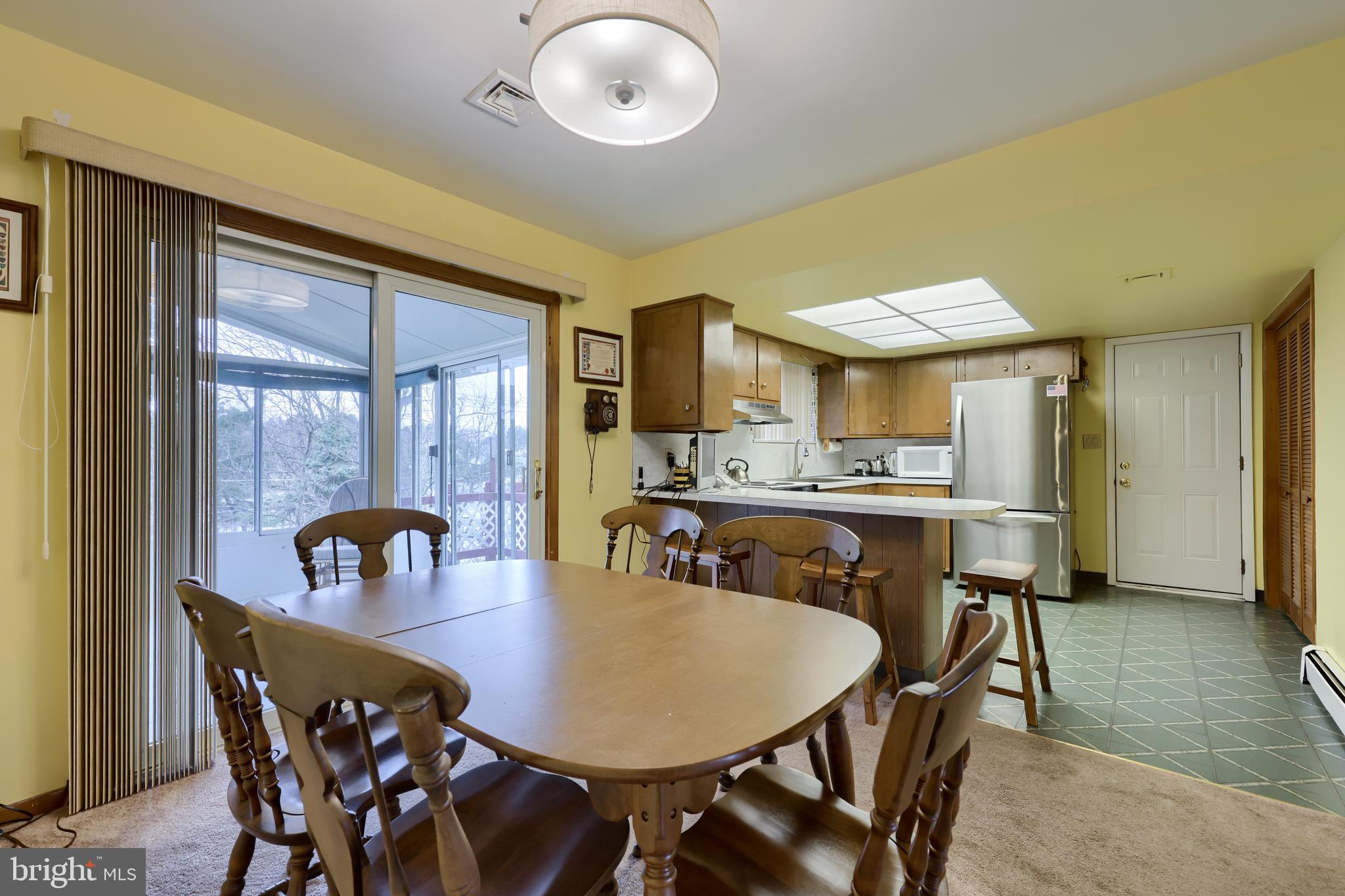 3916 Grant Street Reading, PA 19606 - Photo 18 of 39 a dining room with furniture and window