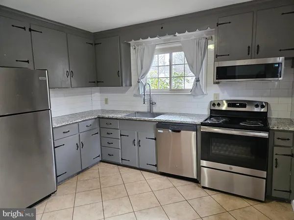 $2,750 | 56 Chapman Avenue, Doylestown, PA 18901