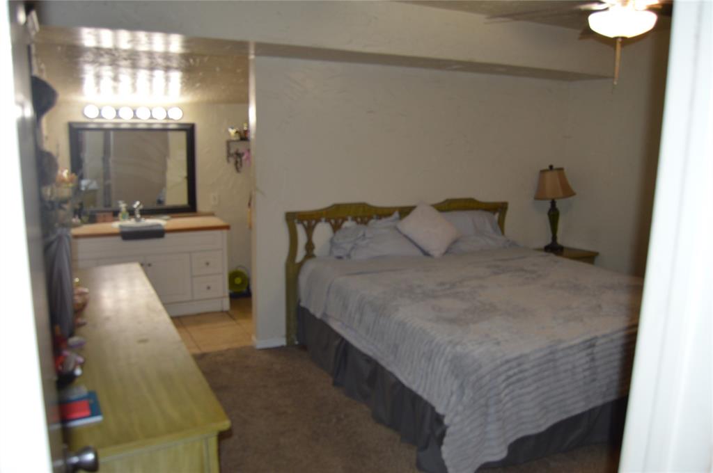 112 South 2nd Street Godley, TX 76044 - Photo 10 of 27