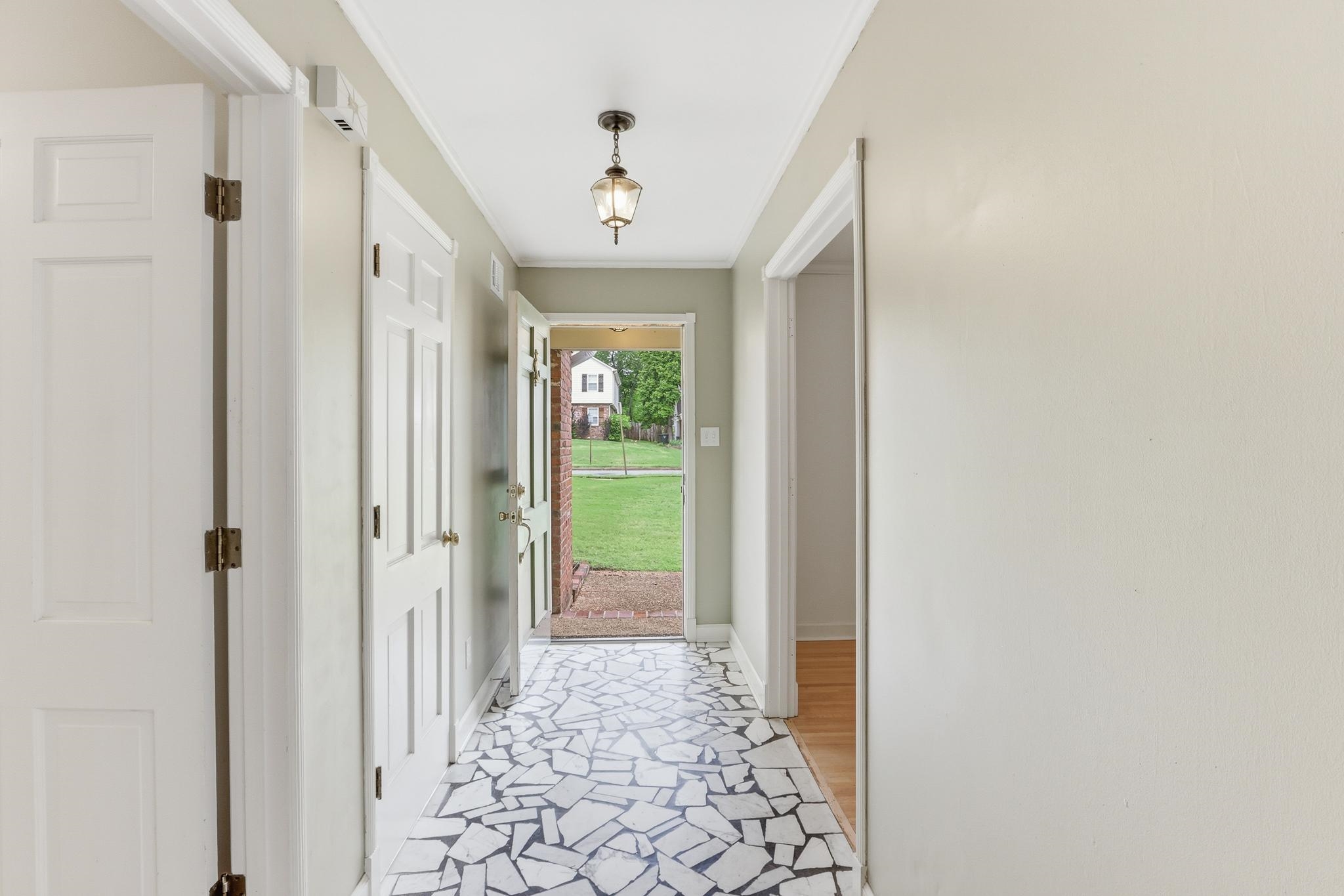 915 Park Valley Road Memphis, TN 38119 - Photo 11 of 38