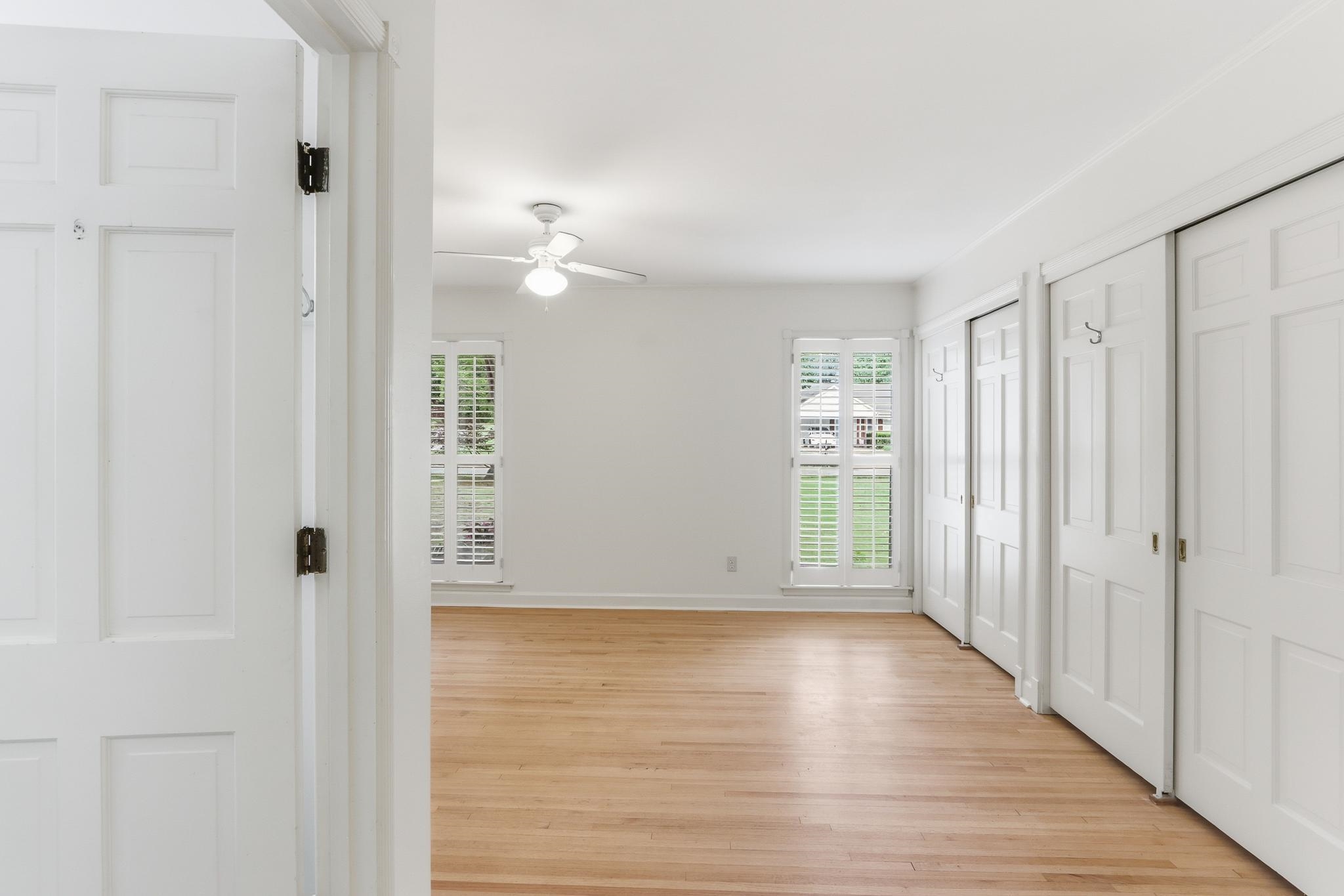 915 Park Valley Road Memphis, TN 38119 - Photo 13 of 38