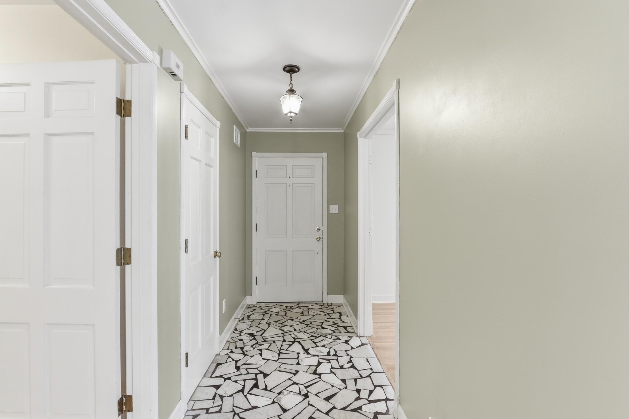 915 Park Valley Road Memphis, TN 38119 - Photo 14 of 38