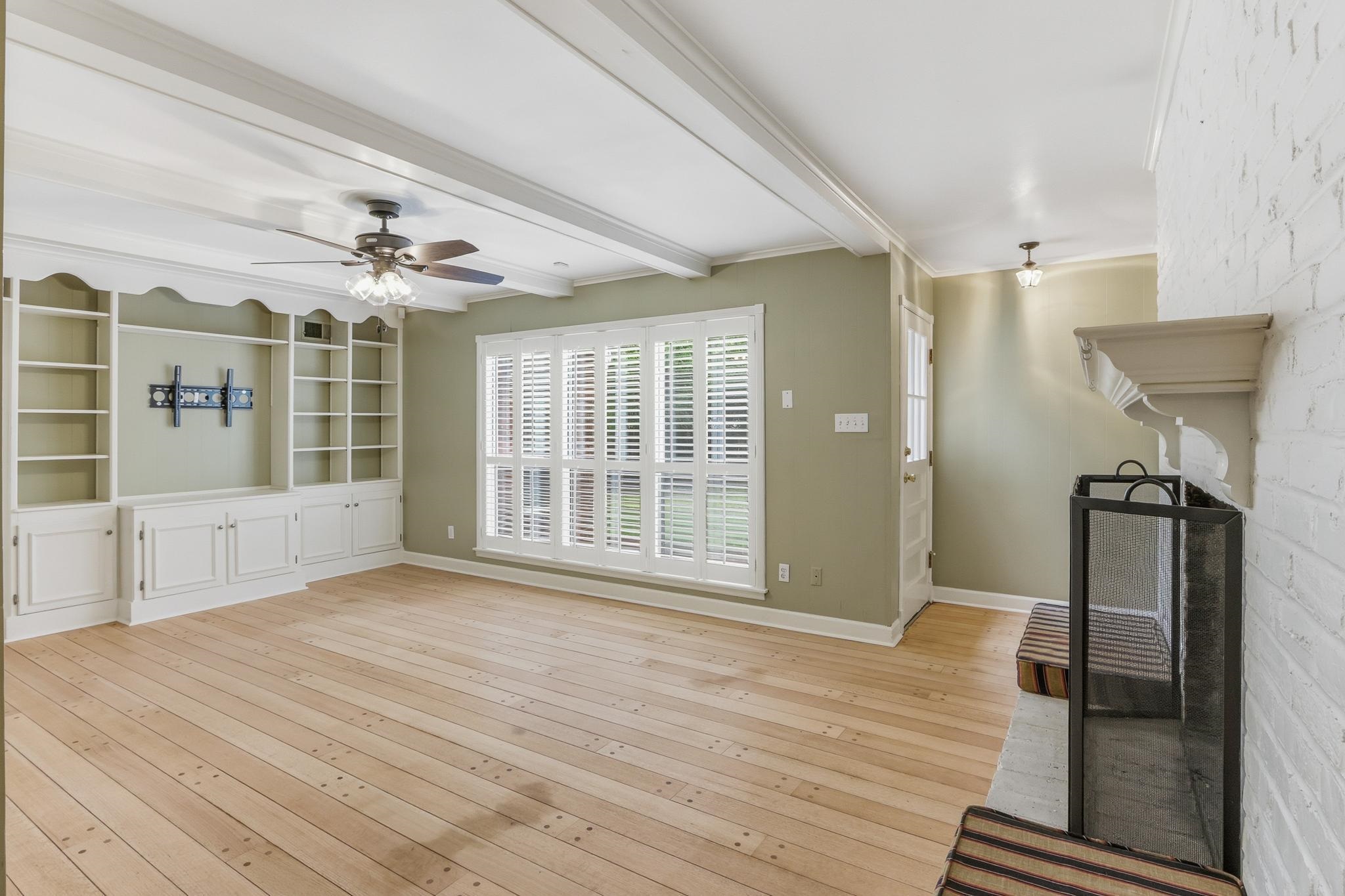 915 Park Valley Road Memphis, TN 38119 - Photo 2 of 38