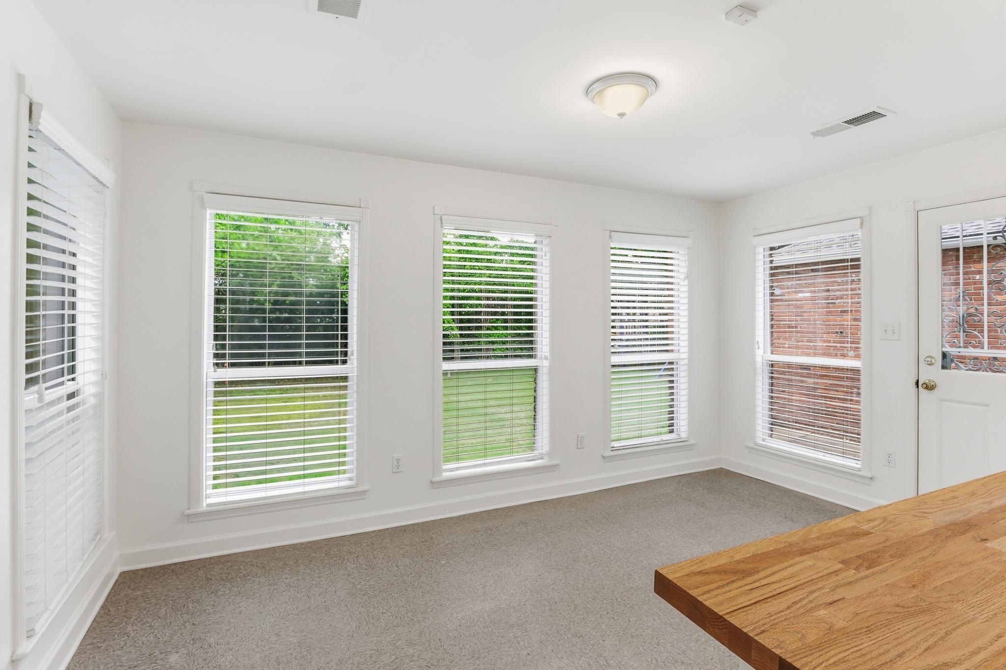 915 Park Valley Road Memphis, TN 38119 - Photo 8 of 38