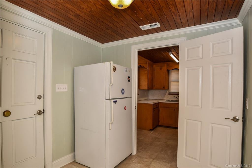 121 Sadler Road Mount Holly, NC 28120 - Photo 7 of 33 Gallery Image 7
