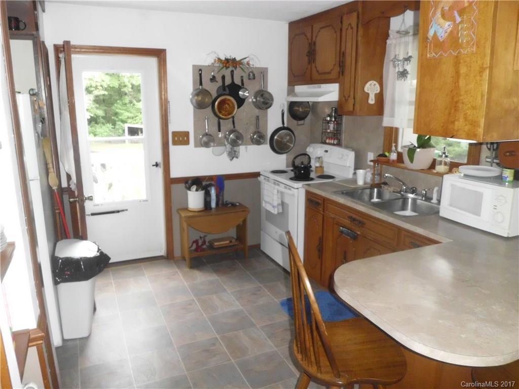 844 Rolling Road Lincolnton, NC 28092 - Photo 8 of 18 Gallery Image 8