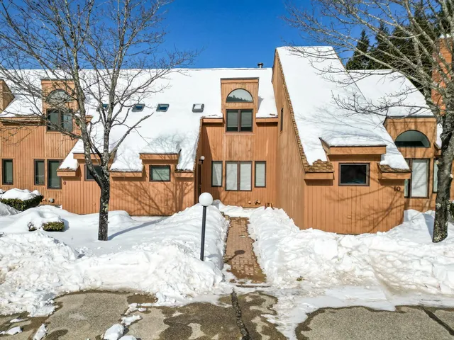 $599,000 | 9 Top Notch Road, Bartlett, NH 03812