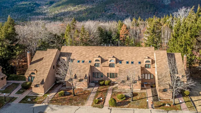 $620,000 | 9 Top Notch Road, Bartlett, NH 03812