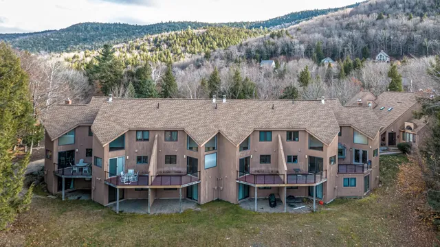 $620,000 | 9 Top Notch Road, Bartlett, NH 03812