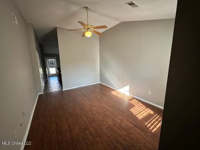 $1,450 | 1240 McGowan Drive, Southaven, MS 38671