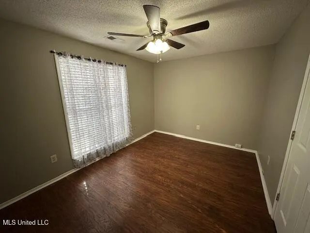 $1,450 | 1240 McGowan Drive, Southaven, MS 38671