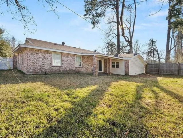 $149,900 | 140 Whispering Pines Loop, Leesville, LA 71446