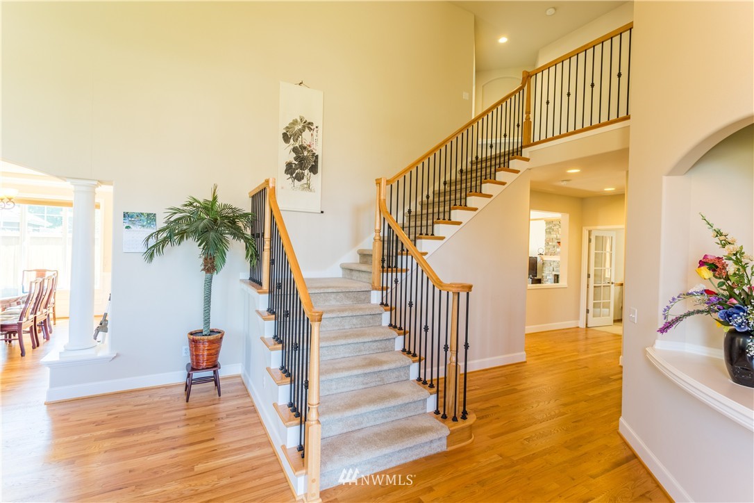 20711 38th Drive Southeast Bothell, WA 98021 - Photo 3 of 25