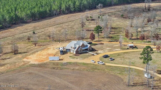 $3,995,000 | 1050 Somerset Road Southeast, Bogue Chitto, MS 39629