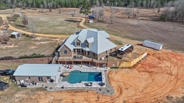 $3,995,000 | 1050 Somerset Road Southeast, Bogue Chitto, MS 39629