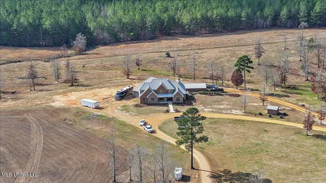 $3,995,000 | 1050 Somerset Road Southeast, Bogue Chitto, MS 39629