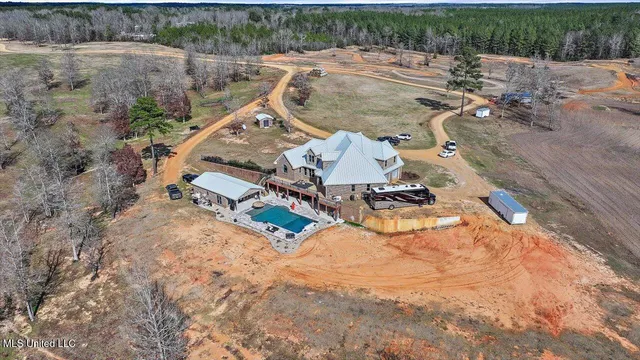 $3,995,000 | 1050 Somerset Road Southeast, Bogue Chitto, MS 39629