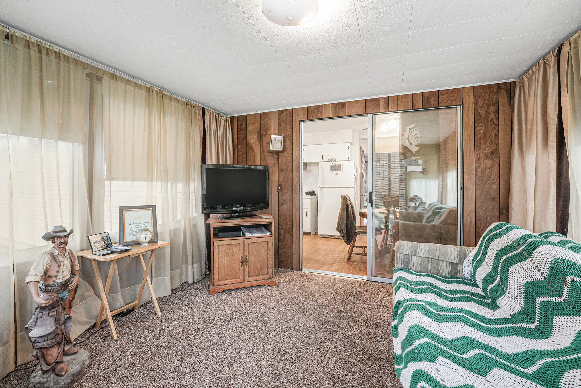 1324 4 Mile Road Northwest Grand Rapids, MI 49544 - Photo 15 of 22 012_photo_apr_02_2025_9_29_37_am_444