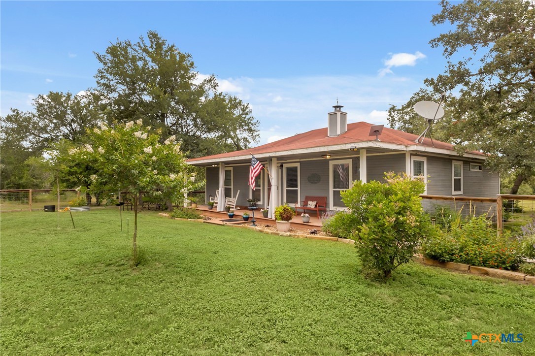 757 Jackson Road Kingsbury, TX 78638 - Photo 3 of 46