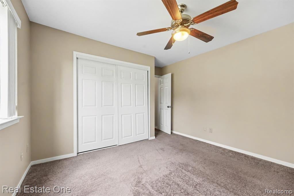 701 Charing Court Rochester, MI 48307 - Photo 16 of 26