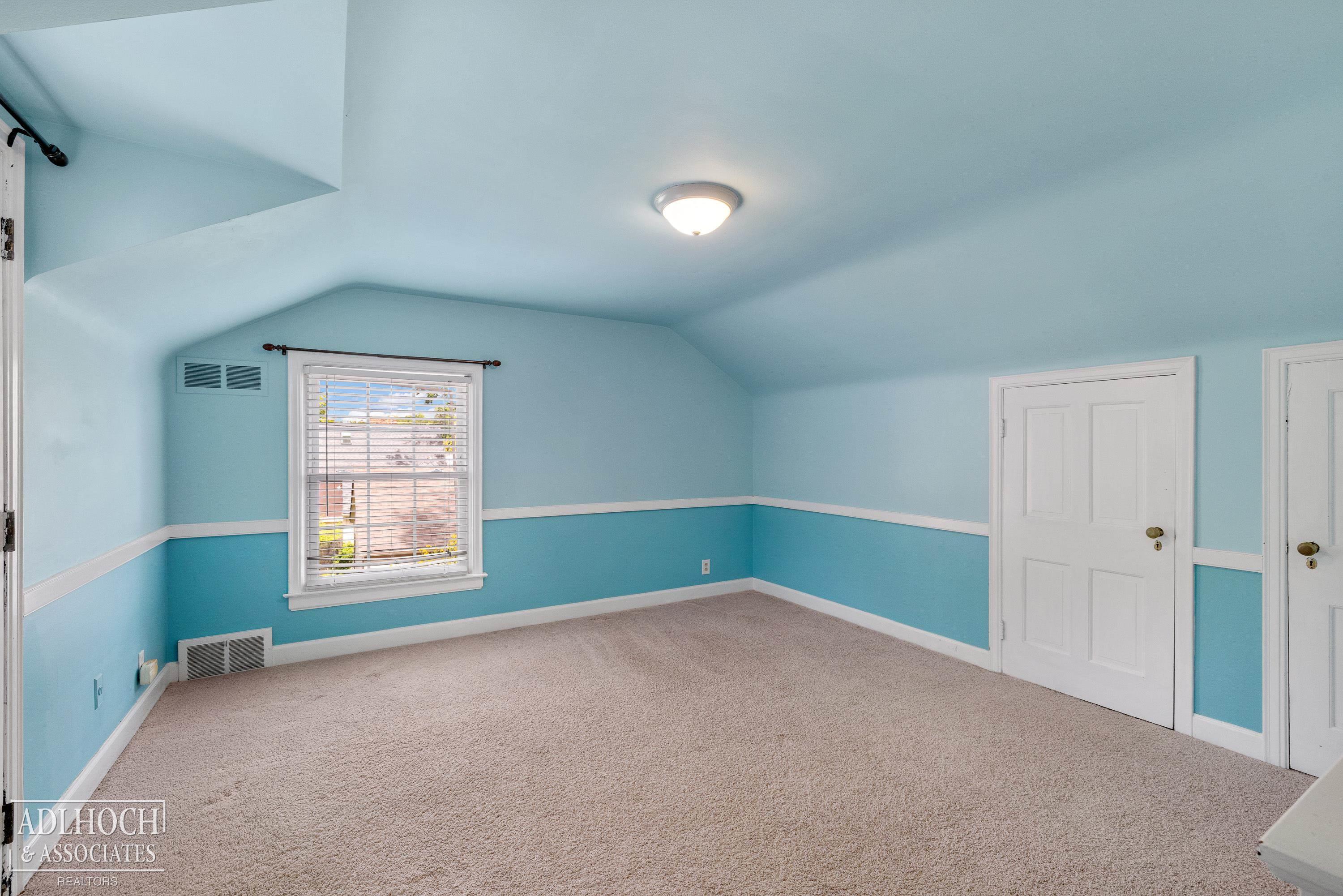 380 Merriweather Road Grosse Pointe Farms, MI 48236 - Photo 15 of 25
