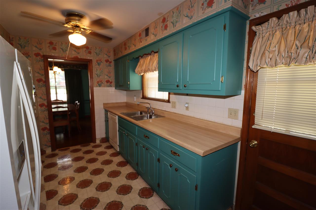 5510 Knight Arnold Road Memphis, TN 38115 - Photo 7 of 22 Gallery Image 7