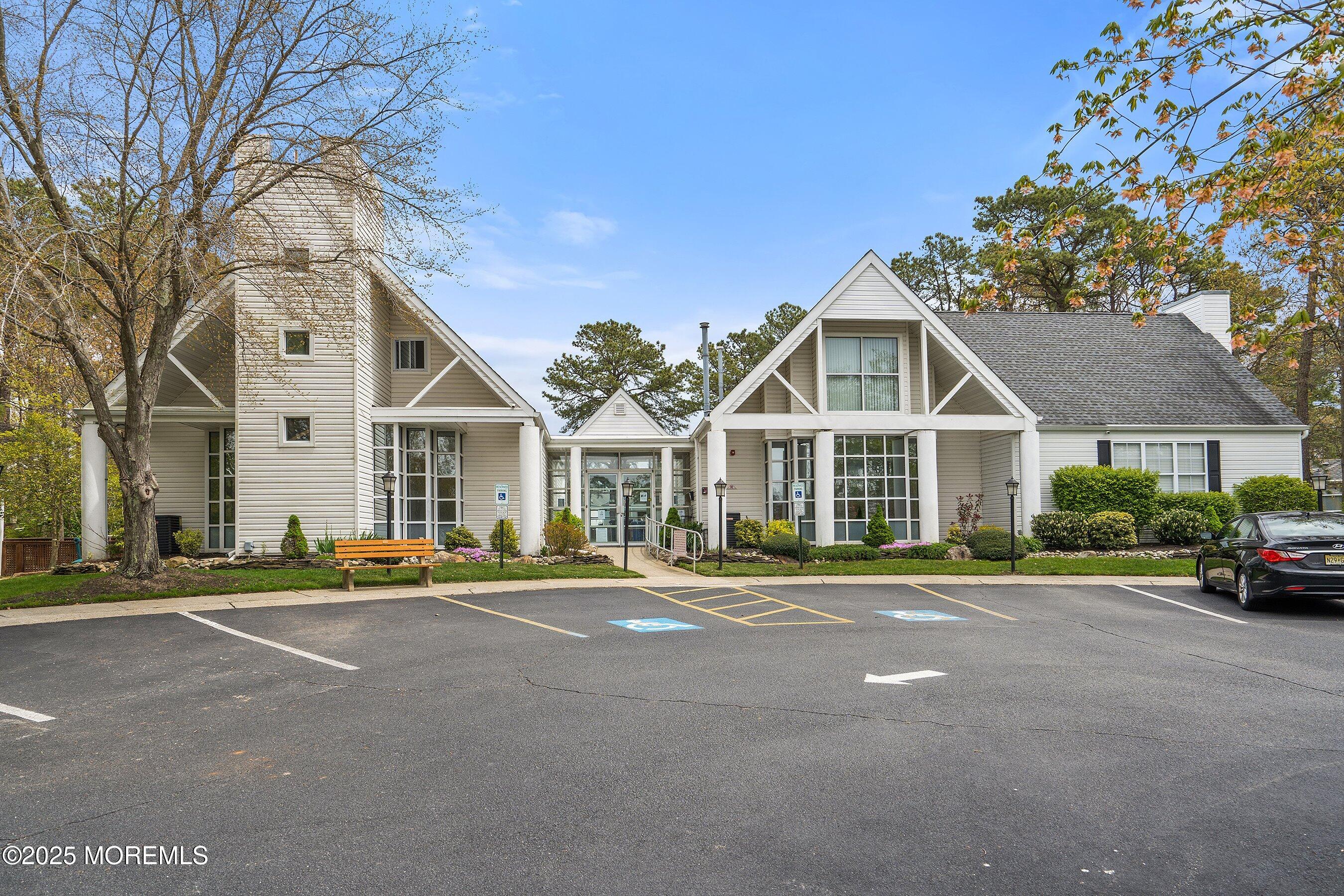 10 Hampton Road Manahawkin, NJ 08050 - Photo 35 of 38 10 Hampton Drive (39)