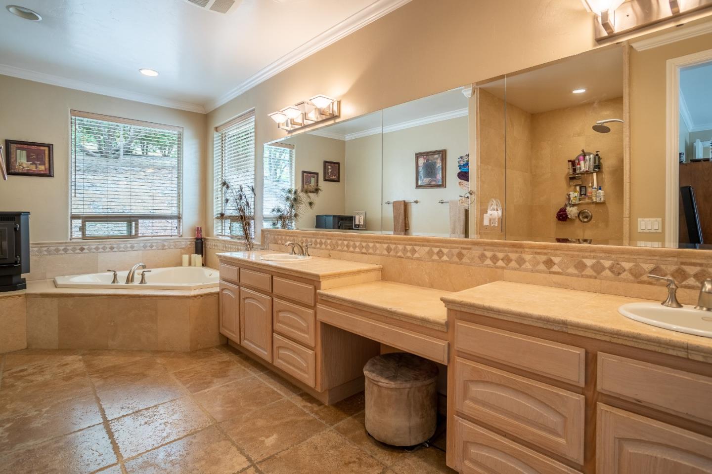 16 Carneros Road Aromas, CA 95004 - Photo 20 of 44 Gallery Image 20