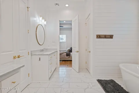 $654,000 | 116 Orchard Park Avenue, Lafayette, LA 70508