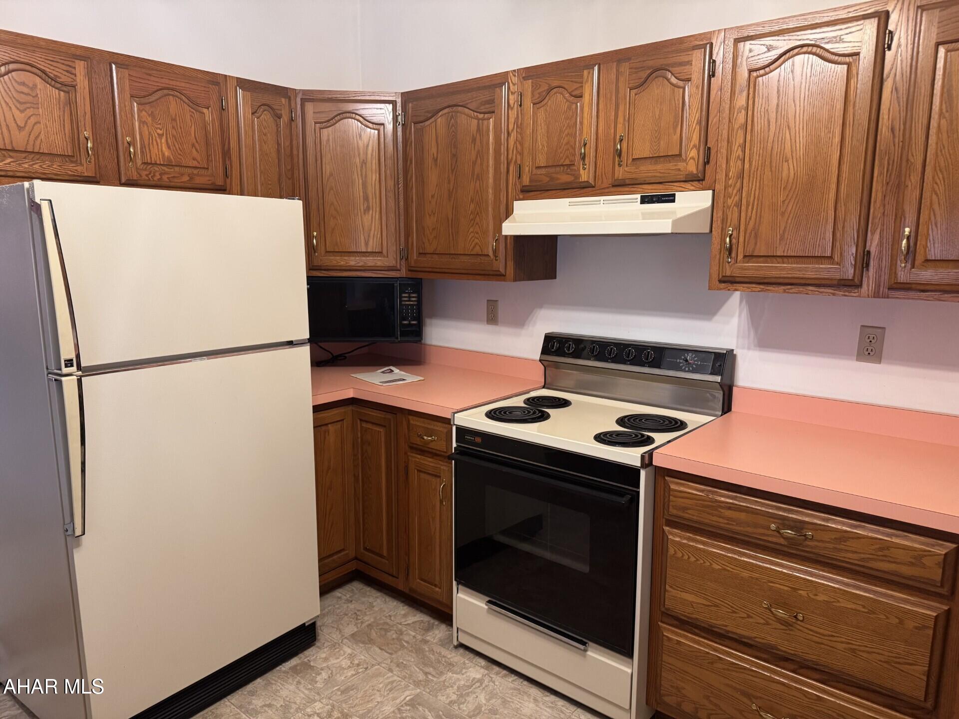 2149 Dutch Road Loretto, PA 15940 - Photo 8 of 30