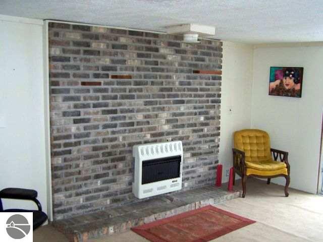 10220 McClish Road Mesick, MI 49668 - Photo 9 of 15 1714291-8.JPG