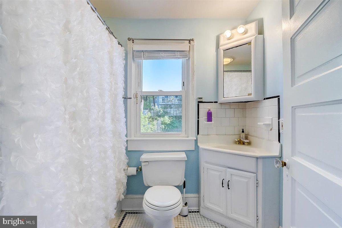 1512 Ruxton Road Baltimore, MD 21204 - Photo 22 of 52