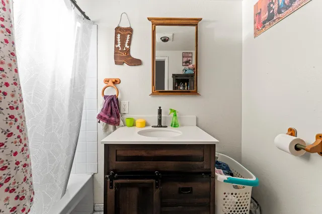 $374,900 | 5912 Grove Avenue, Marysville, CA 95901