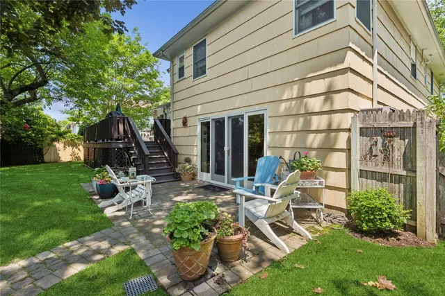 $985,000 | 221 Somerset Drive, Hewlett, NY 11557