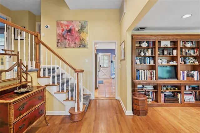 $985,000 | 221 Somerset Drive, Hewlett, NY 11557