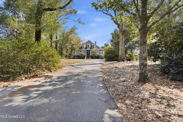 $999,000 | 4015 Brandon James Drive, Biloxi, MS 39532