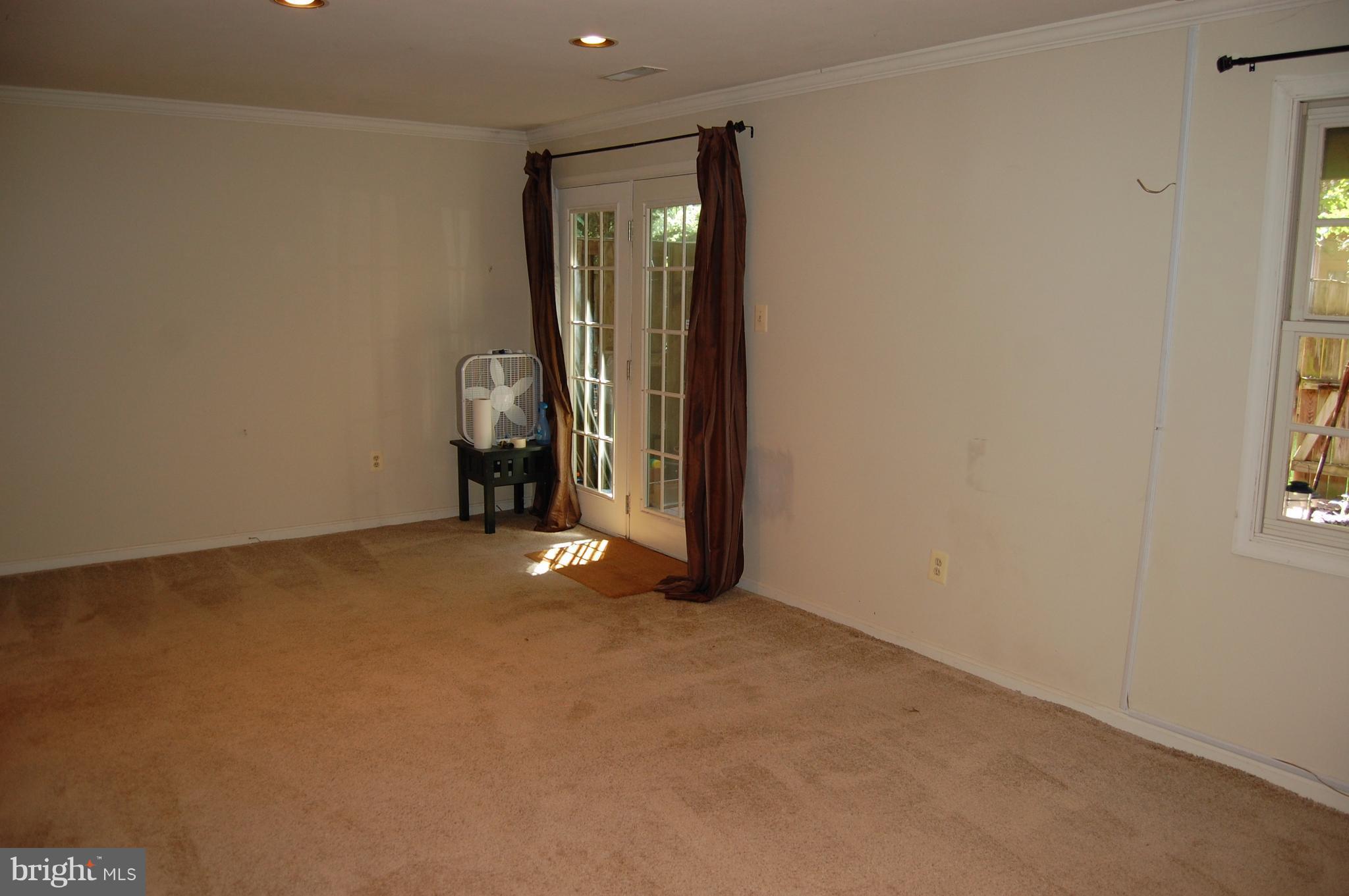20395 Marguritte Square Sterling, VA 20165 - Photo 25 of 29 Level 1 Family Room