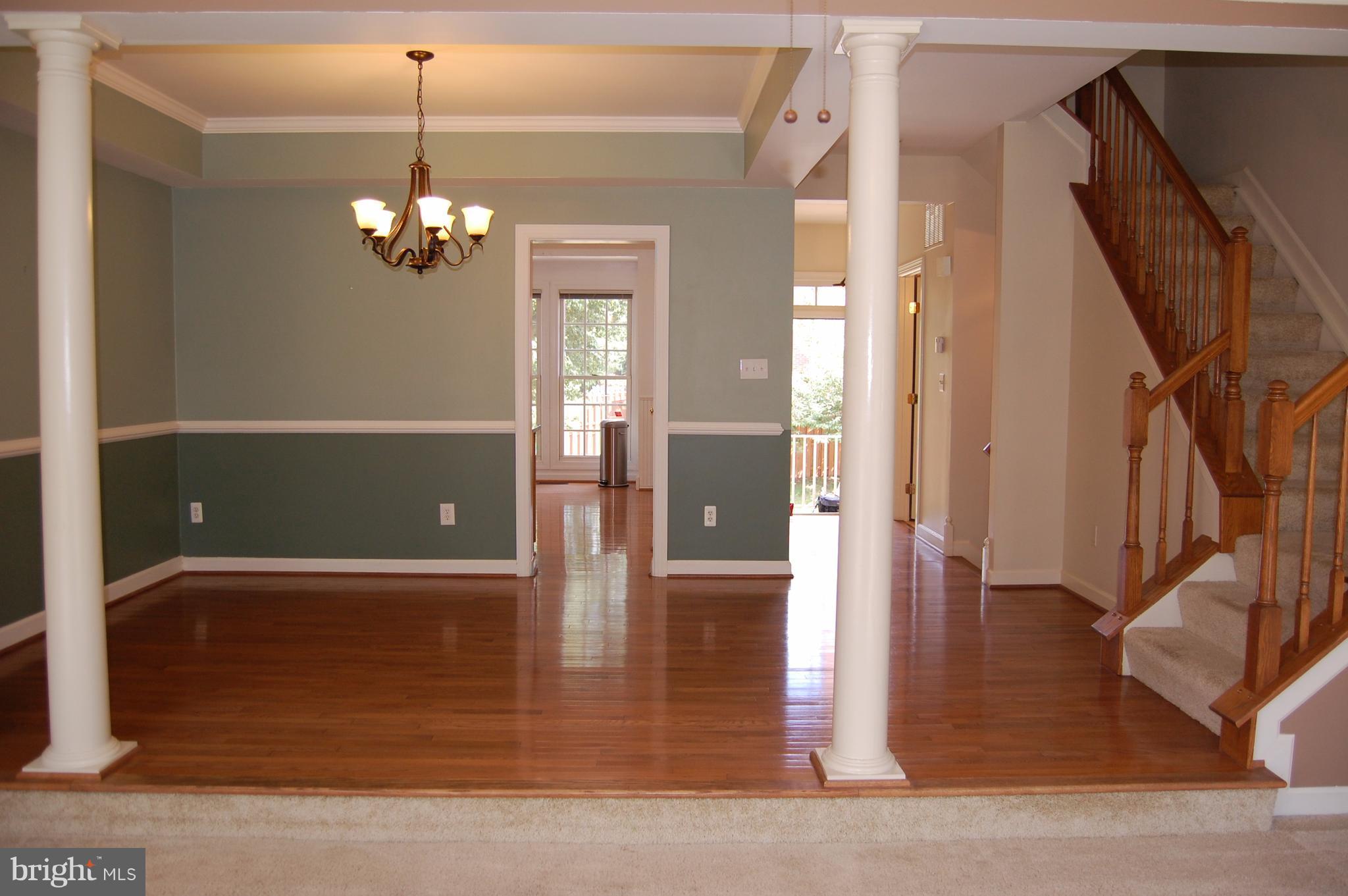 20395 Marguritte Square Sterling, VA 20165 - Photo 9 of 29 Dining Room