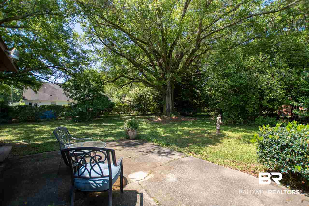 413 West Berry Avenue Foley, AL 36535 - Photo 29 of 32