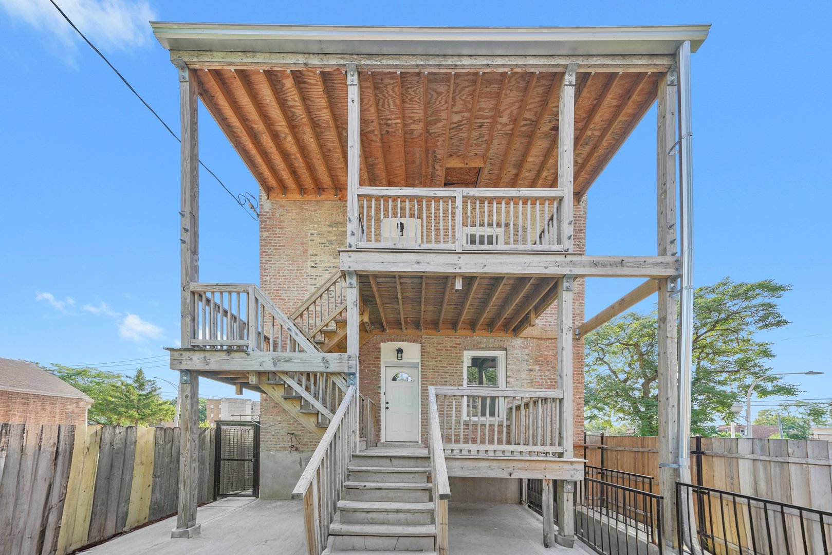 322 South Kostner Avenue Chicago, IL 60624 - Photo 30 of 35 a view of entryway with wooden floor