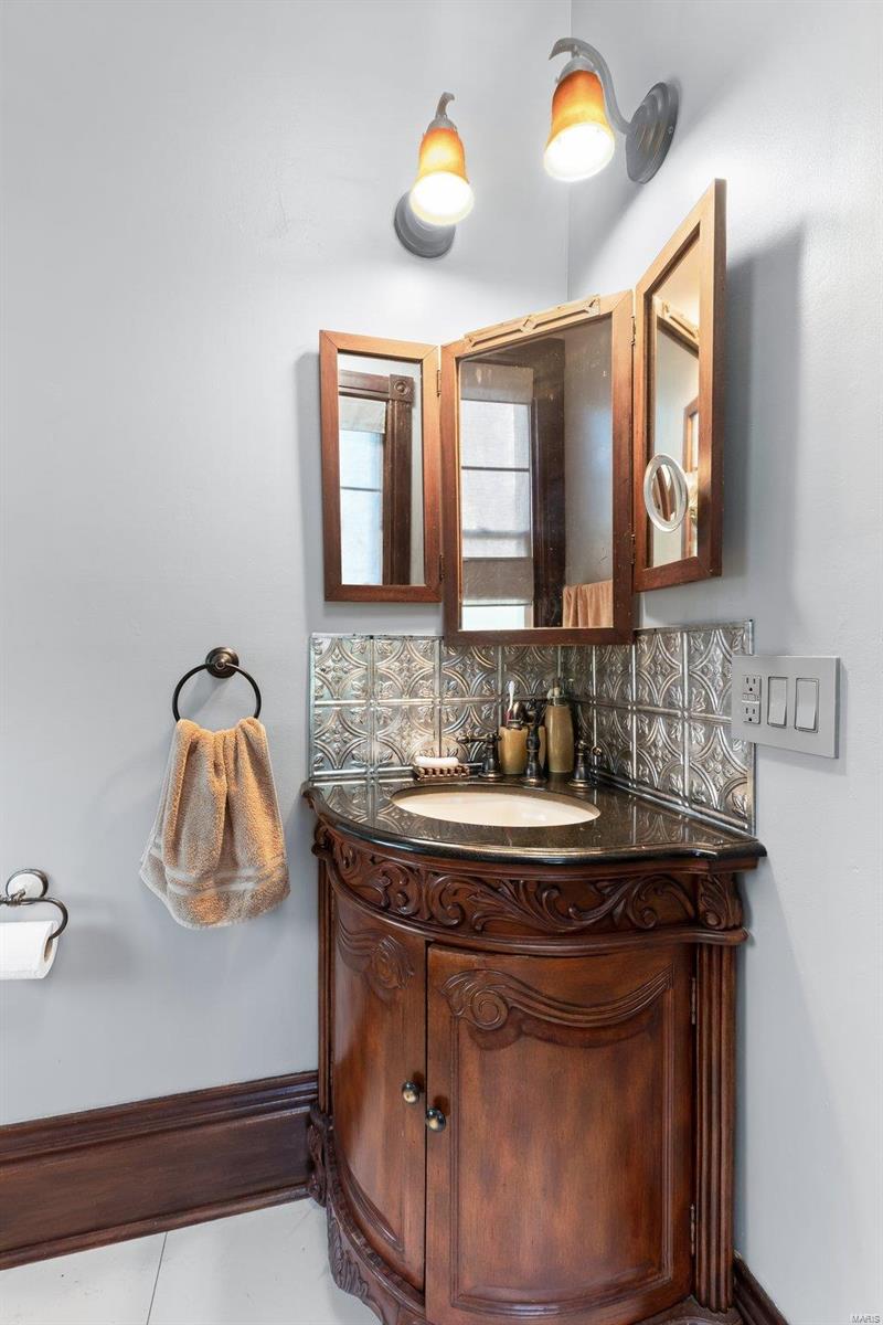 312 West 4th Street Waterloo, IL 62298 - Photo 19 of 49